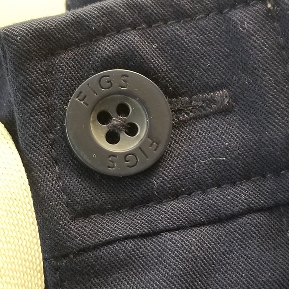 {M} Figs Men's Cairo Cargo Scrub Pant Navy 31" Inseam - Picture 8 of 16